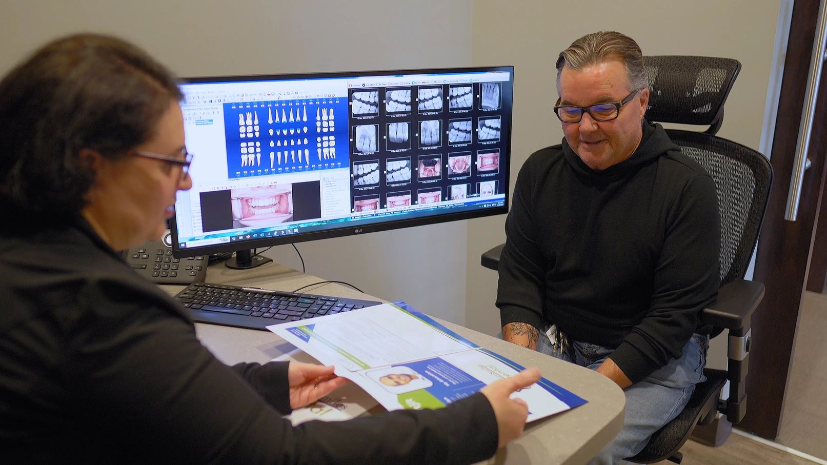 Denstist Consultation in NW Calgary Family Dentist